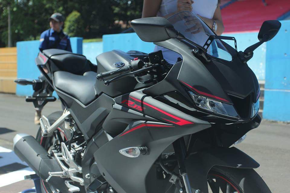 Yamaha R15 V3 se lanzó en Indonesia
