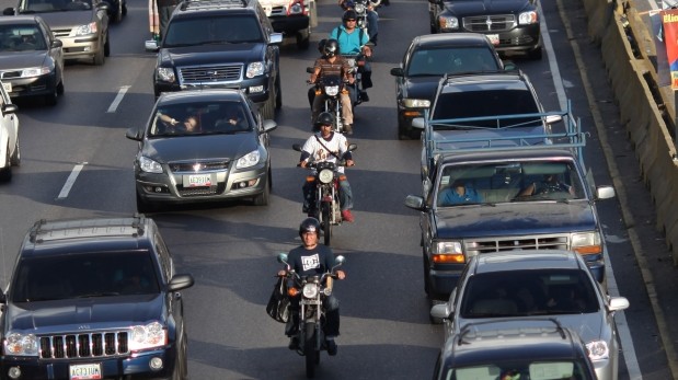 moto en el transito